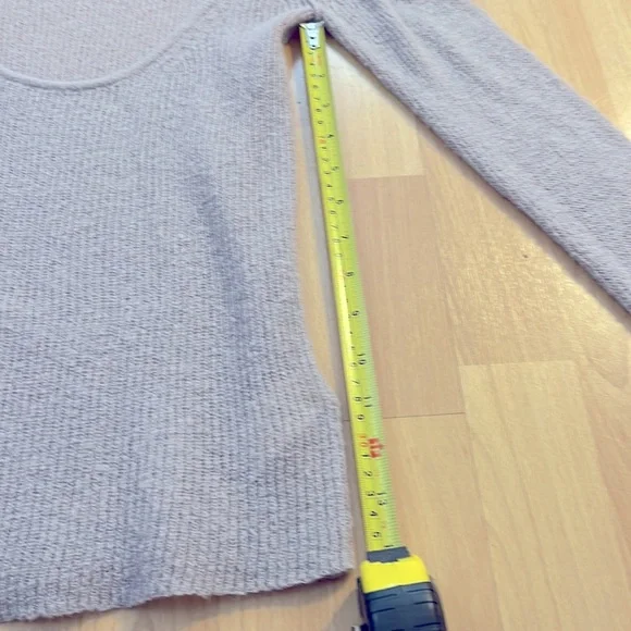 Free People, longsleeve, sheer sweater, plunging neckline, go out and wow them👀 - Picture 6 of 7